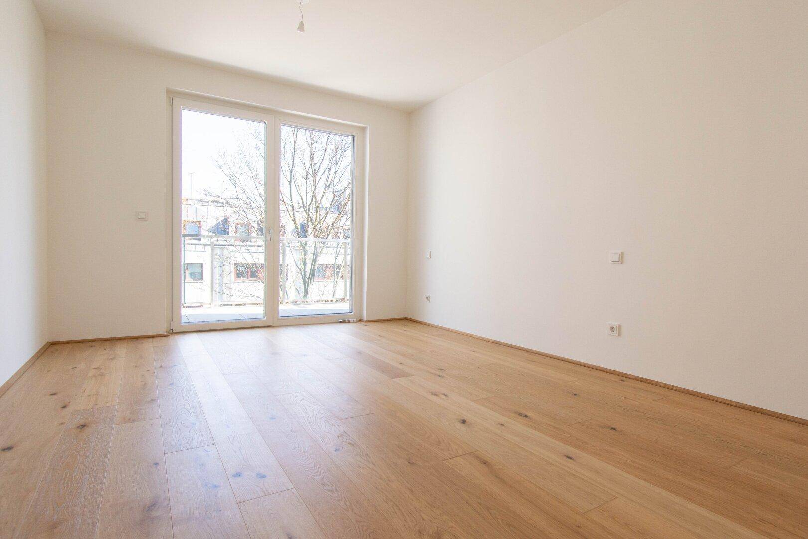 ERSTBEZUG: HOCHWERTIG AUSGESTATTETE 3-ZIMMER-WOHNUNG MIT SONNIGEM BALKON – pohled 6