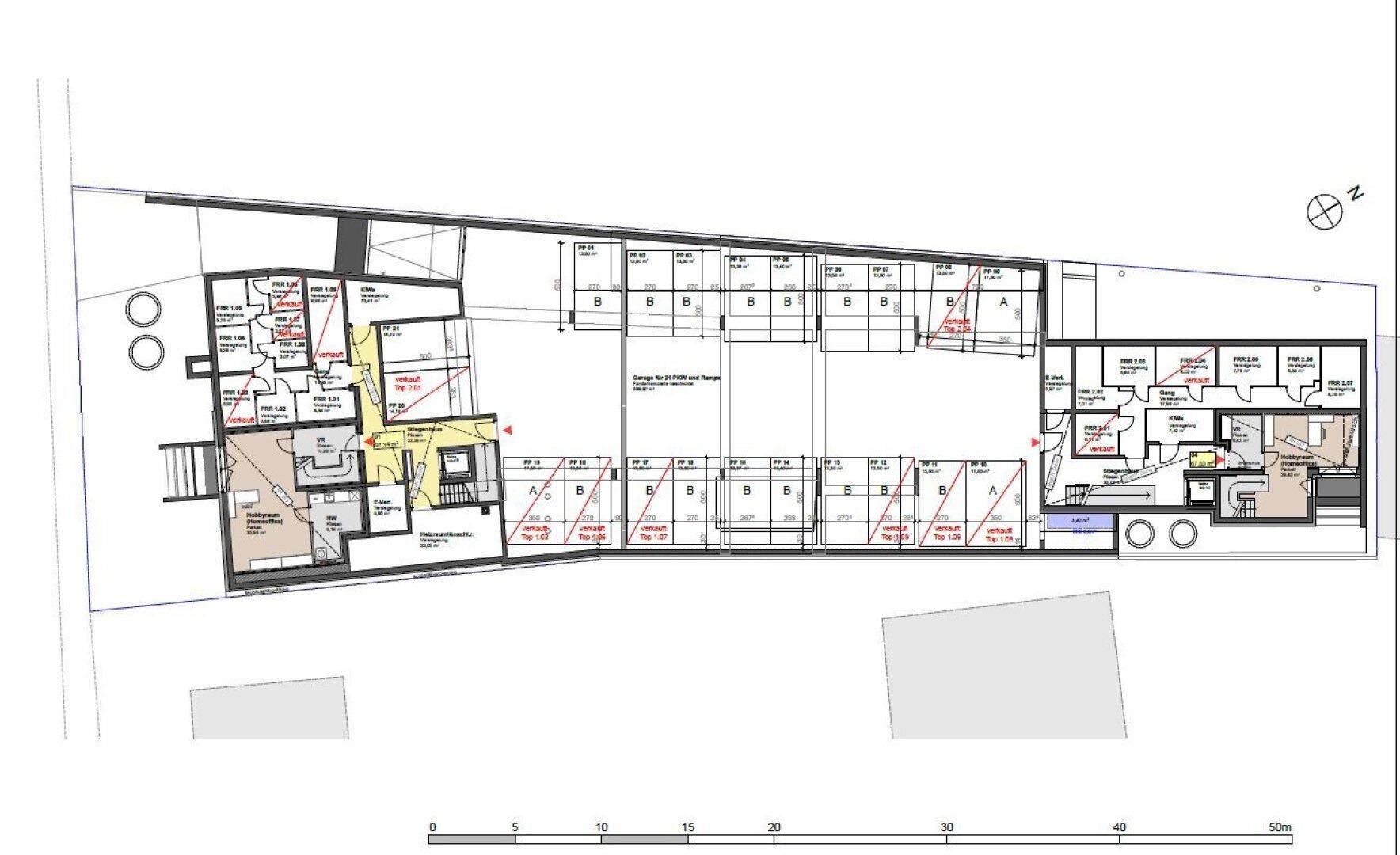 Detaillierter Grundriss eines Gebäudes mit mehreren Wohneinheiten und Tiefgaragenplätzen.
