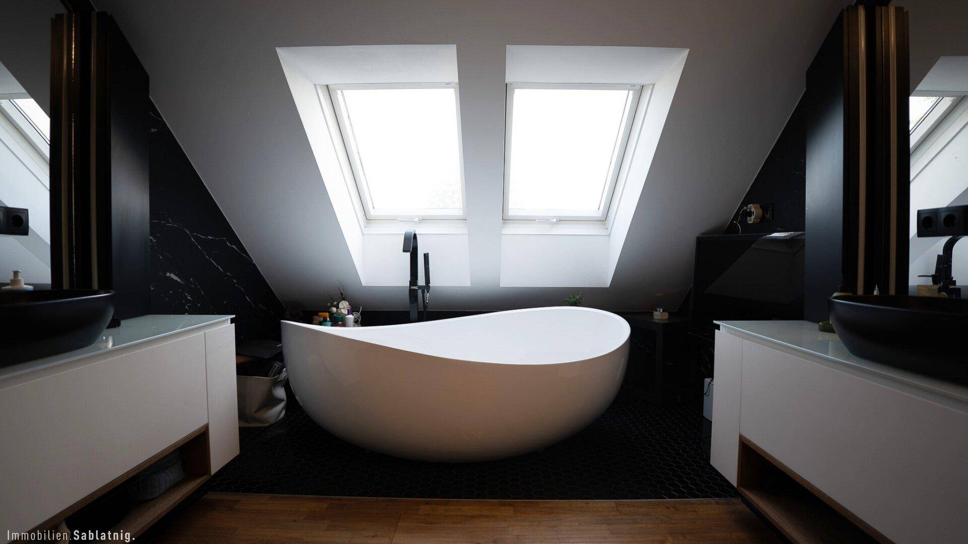 STILVOLLES BADEZIMMER