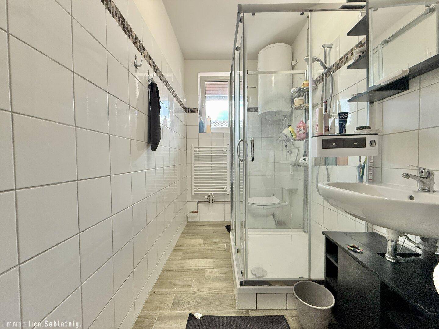 PERFEKTES ZUHAUSE IM HERZEN VON TRAISMAUER! Stilvoll renovierte 3-Zimmer-Wohnung! - Ansicht 6