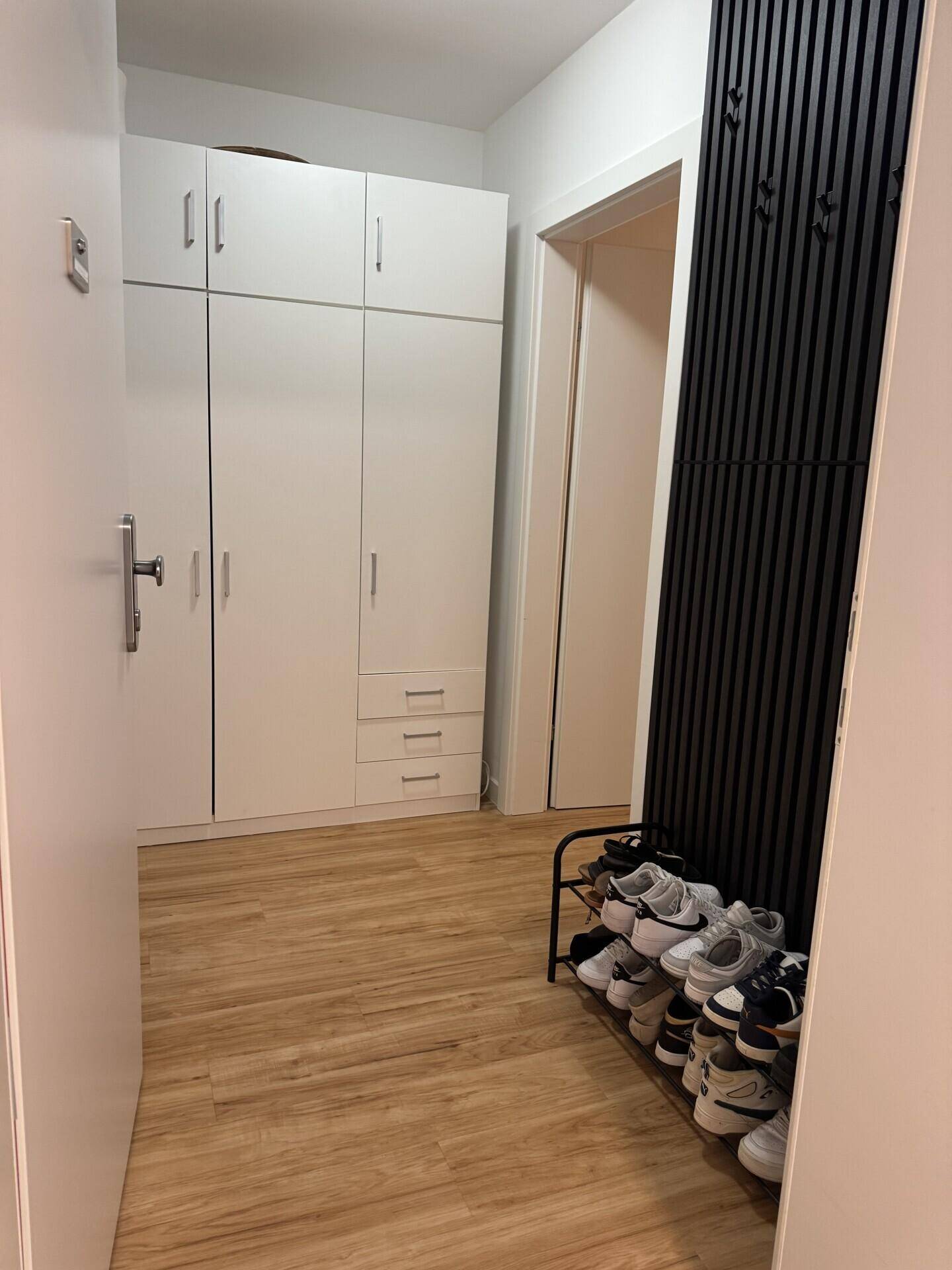 Vorraum mit Garderobe