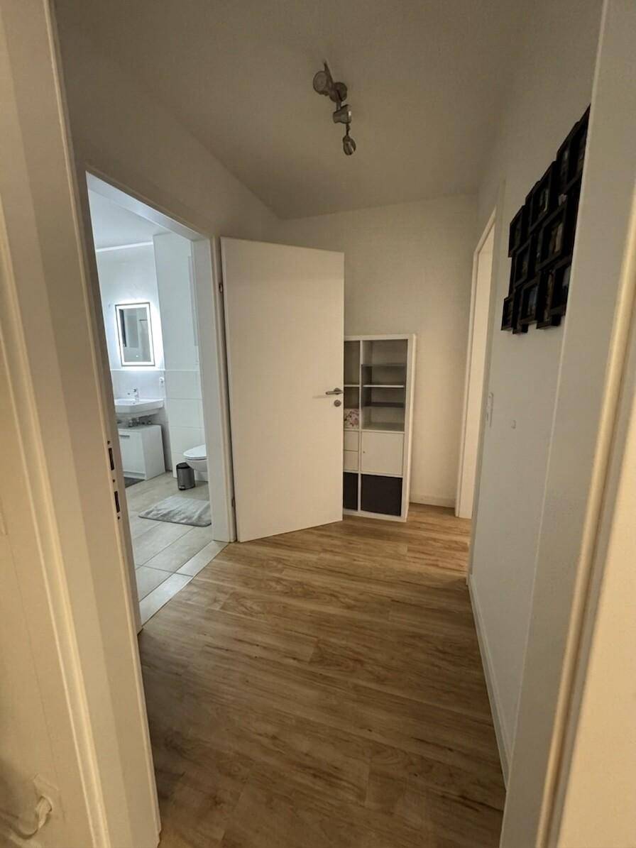 Flur zu Bad und Schlafzimmer