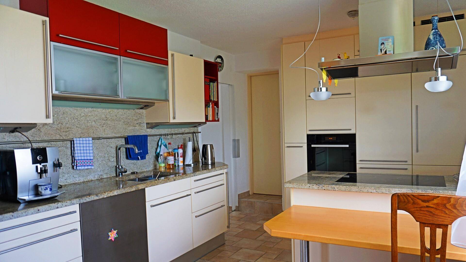 Neuer Preis! Vielseitiges Wohnhaus mit drei Einheiten in zentraler Lage von Attnang-Puchheim - Ansicht 4
