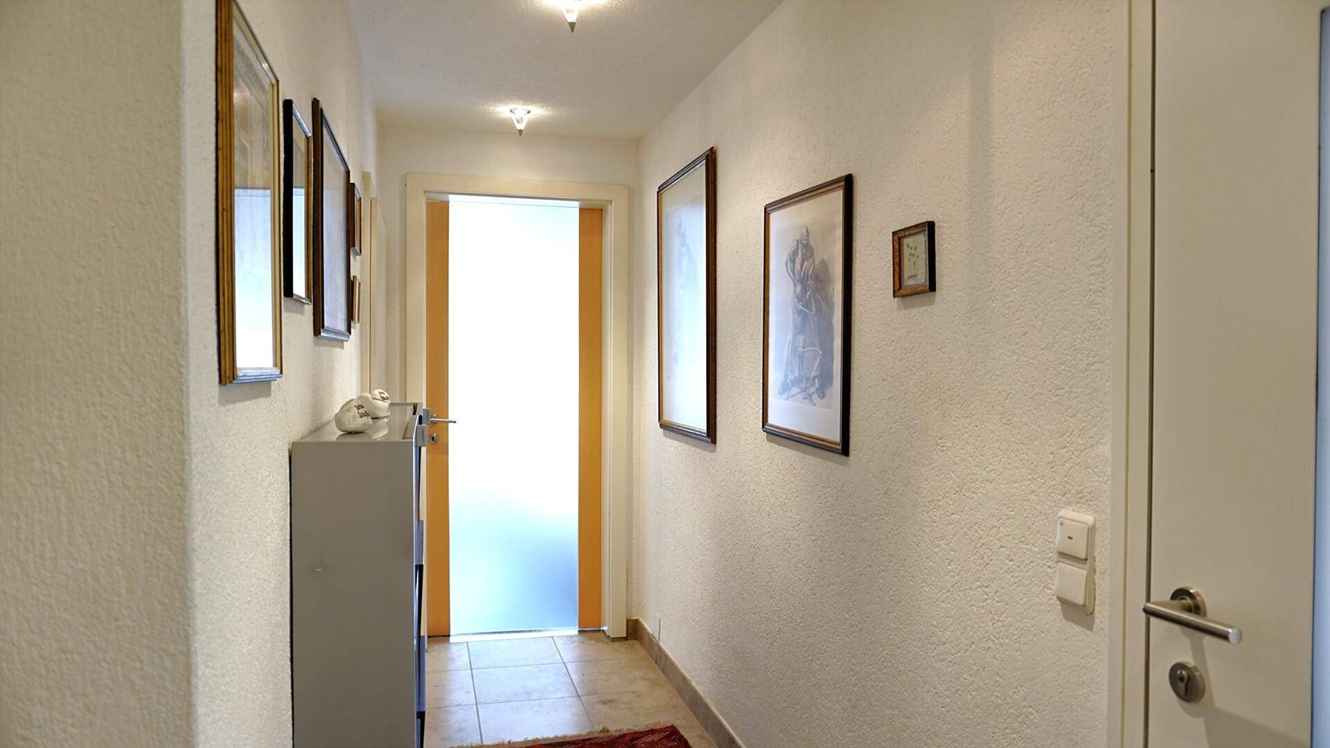 Neuer Preis! Vielseitiges Wohnhaus mit drei Einheiten in zentraler Lage von Attnang-Puchheim - Ansicht 3