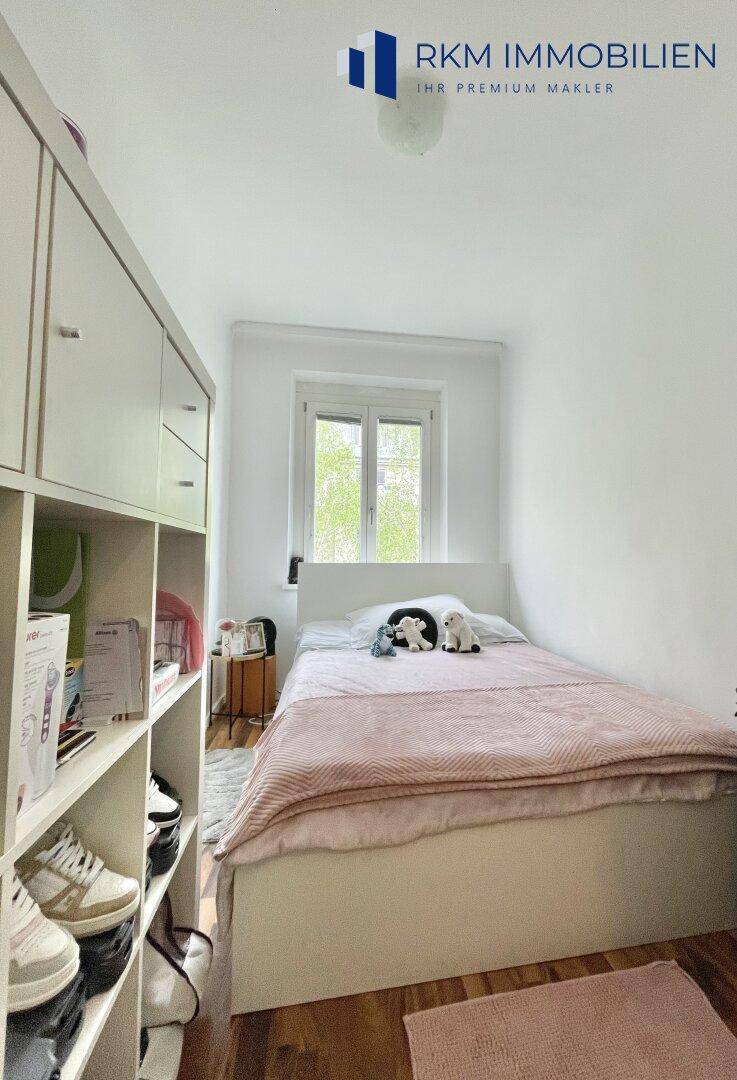 2. Schlafzimmer