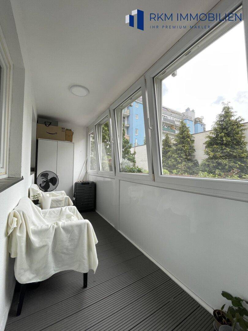 Loggia 2