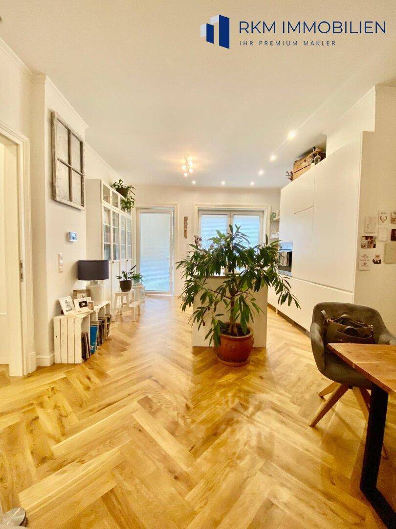 ﻿﻿Geräumiges Wohnzimmer