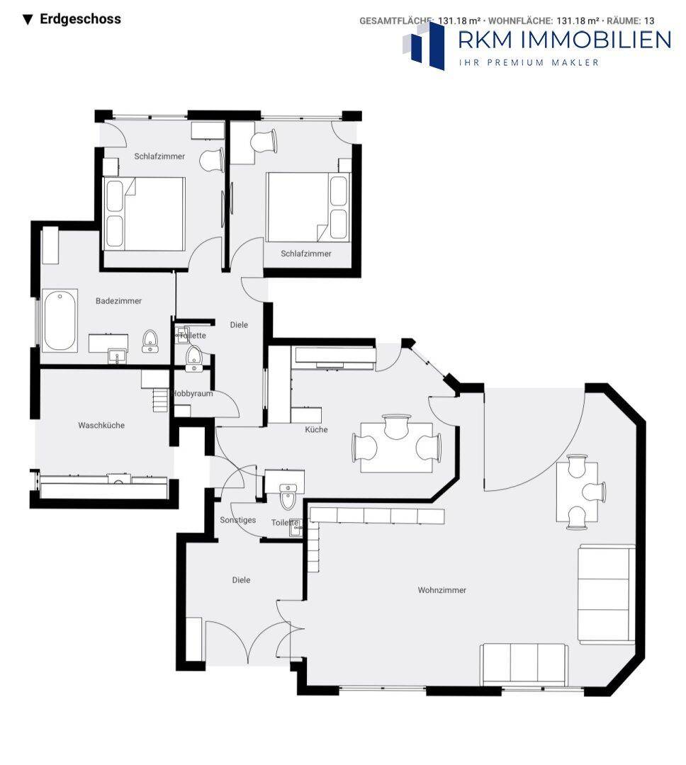 Detaillierter Grundriss des Erdgeschosses mit Schlafzimmern, Bad und offenem Wohnbereich.