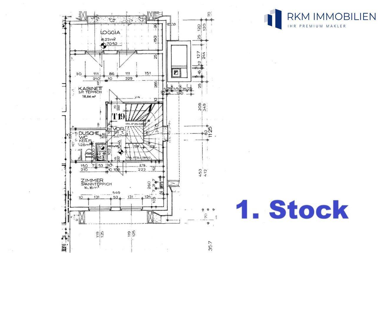 Grundriss des ersten Stocks mit Zimmern, Loggia und Badezimmer.