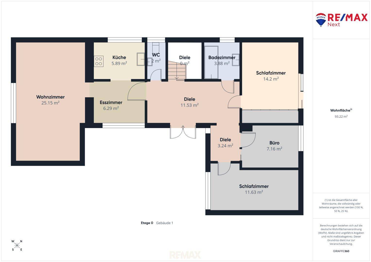 Detaillierter Grundriss des Erdgeschosses mit Wohnzimmer, Küche, Esszimmer und Schlafzimmern.