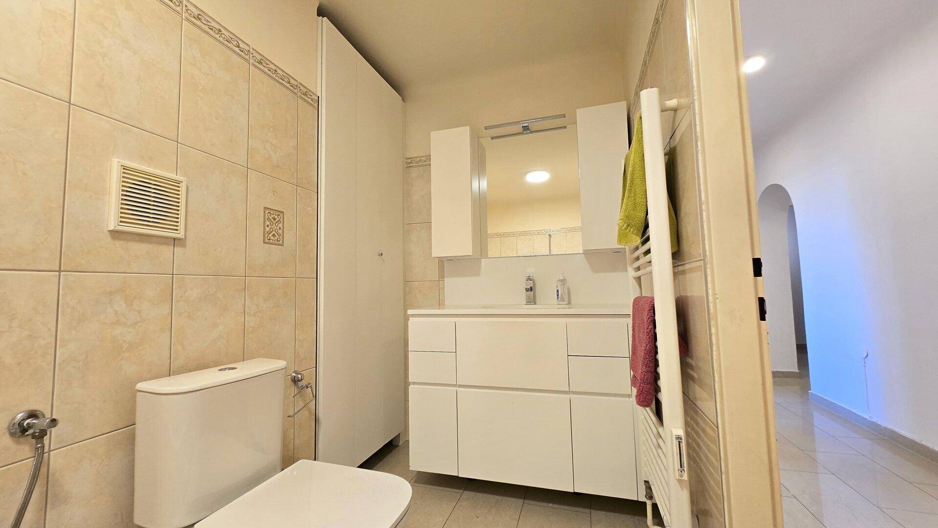 Badezimmer 1