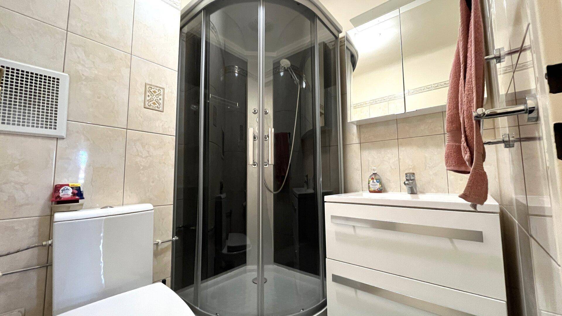 Badezimmer 2