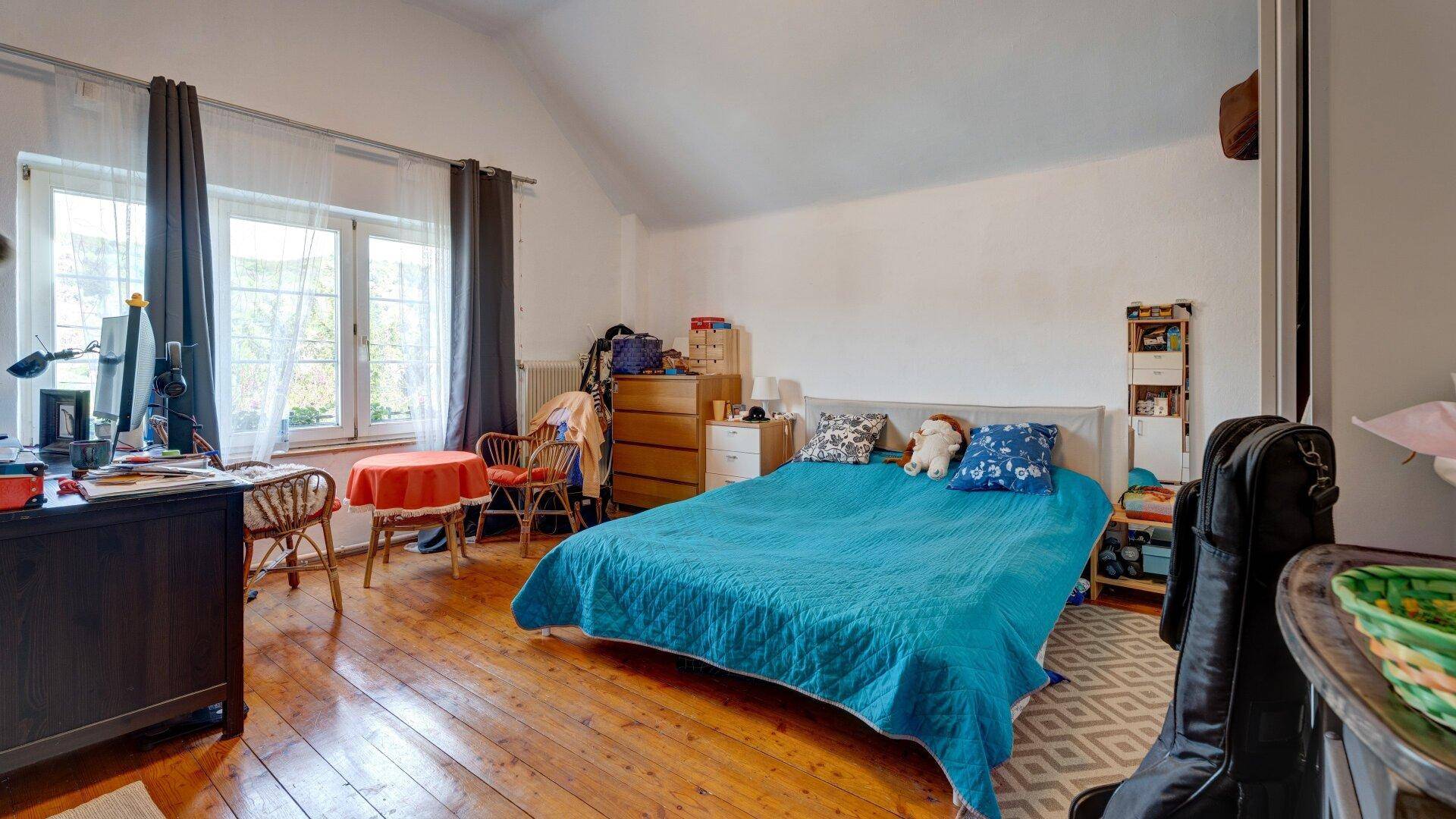 Schlafzimmer - DG