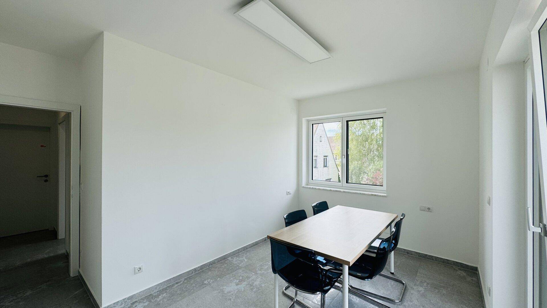 Büro 2