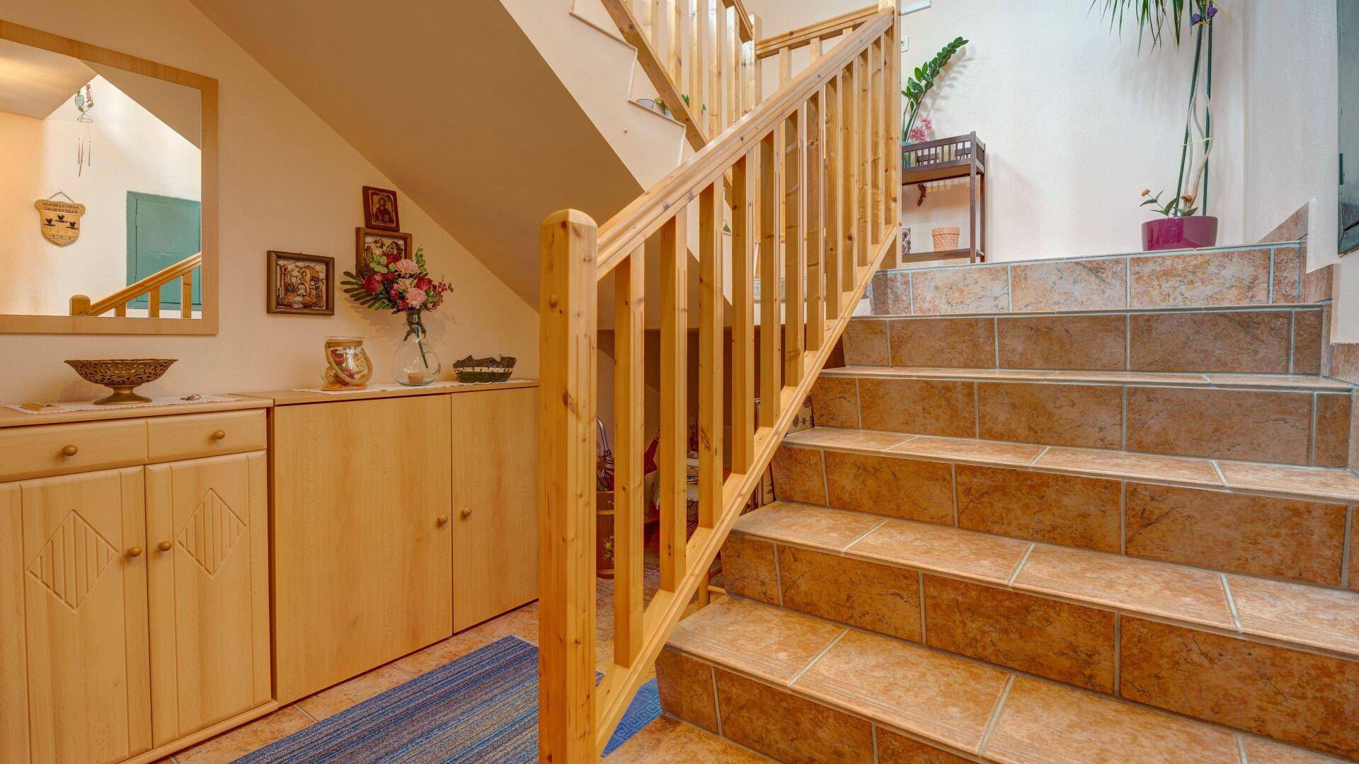 Vorzimmer Keller Stiegenaufgang