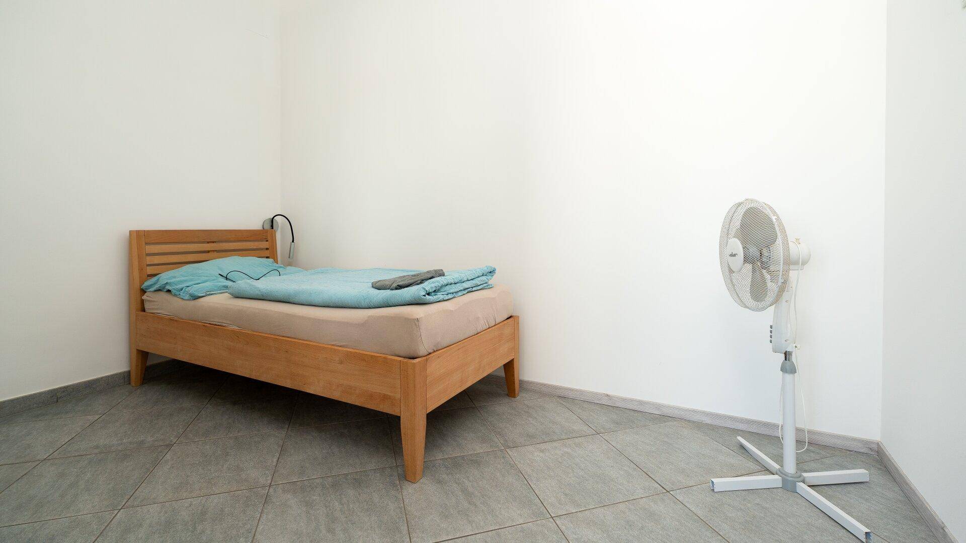 Haus 1 Arbeiterzimmer 1 Bett 2