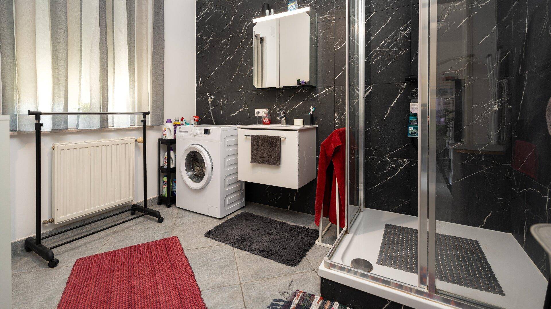 Haus 1 Wohnung Bad