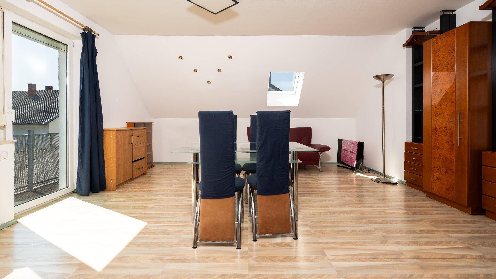 Haus 1 - Arbeiterzimmer 2 - Wohn-Essbereich