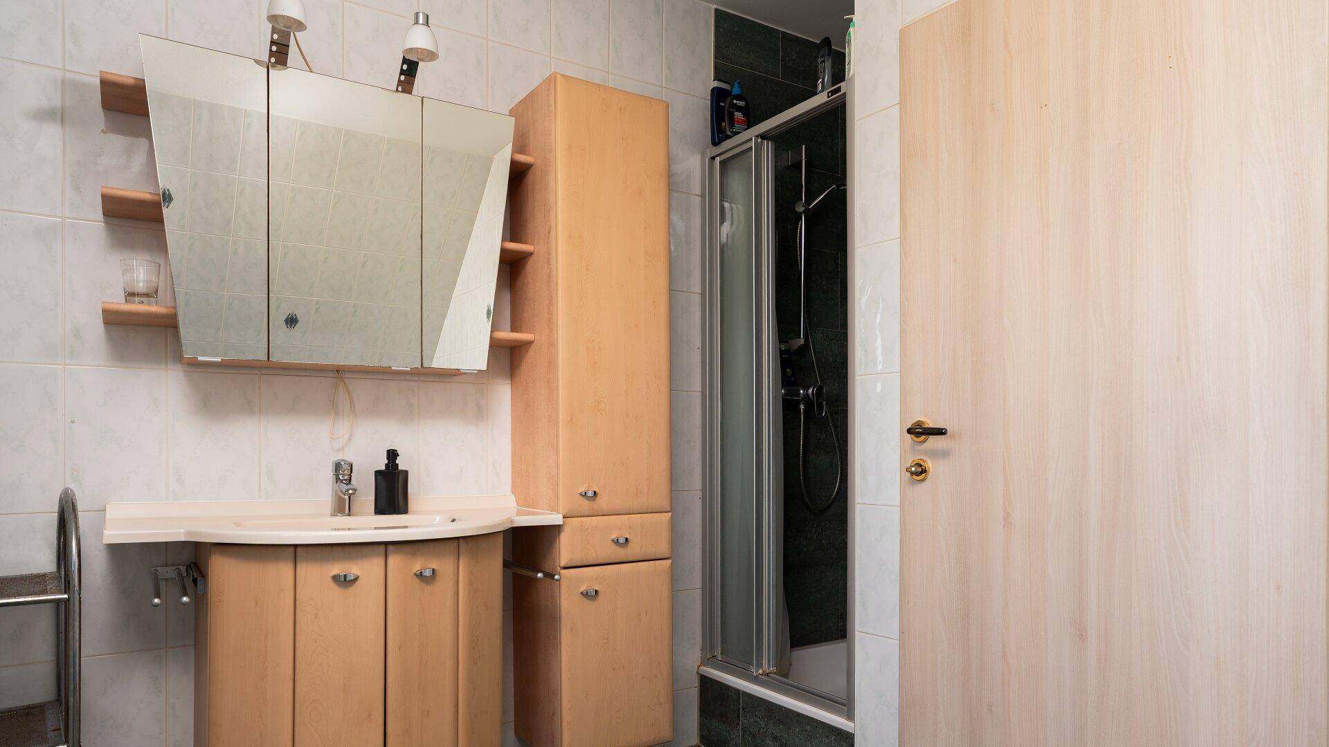 Haus 1 - Arbeiterzimmer 2 - Bad