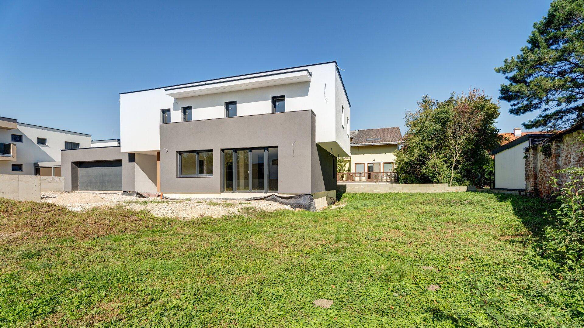 Frontansicht / Garten