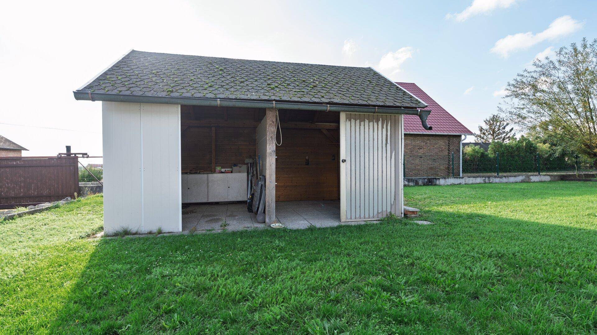 Schuppen 1, Gartenbereich
