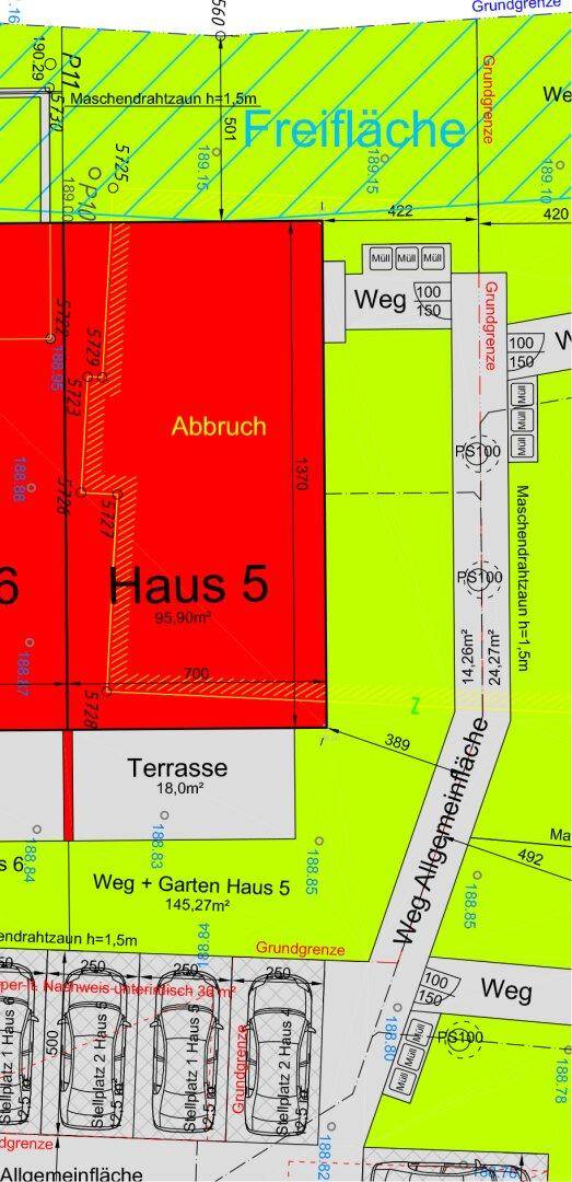 Lageplan des Grundstücks mit Haus 5, Terrasse und Parkplätzen.