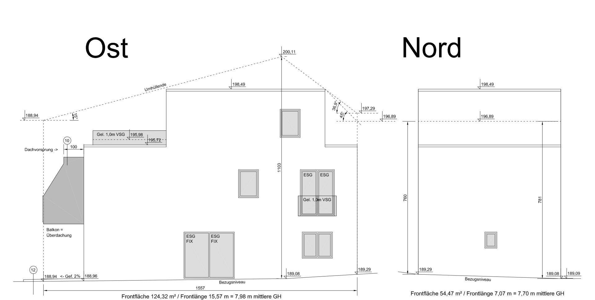 Ansichten Ost und Nord des Gebäudes mit Fenster- und Balkonplatzierungen.