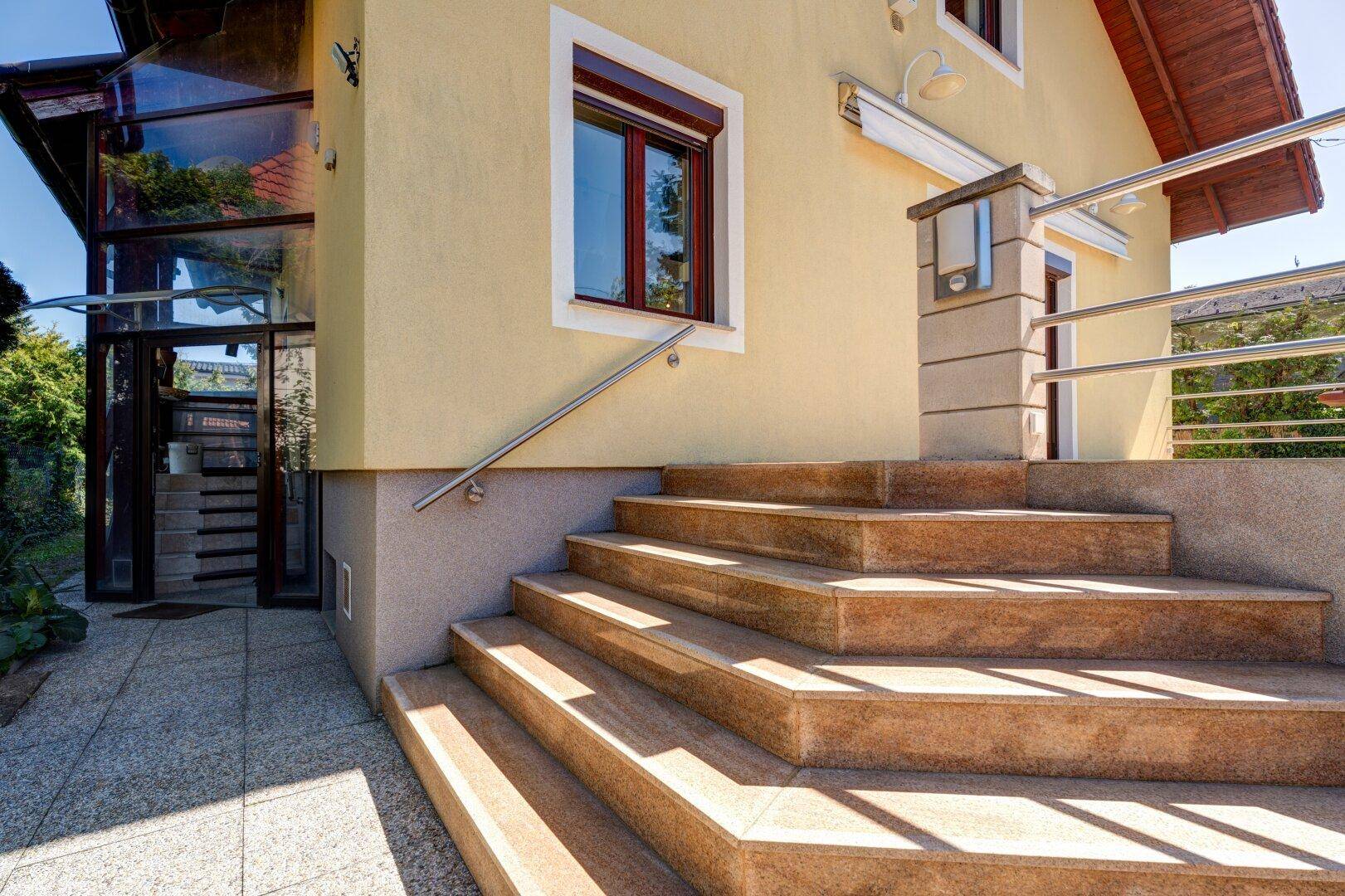 Traumhaus, Traumlage! Top gepflegtes Einfamilienhaus in der Oberlisse! - Mehr