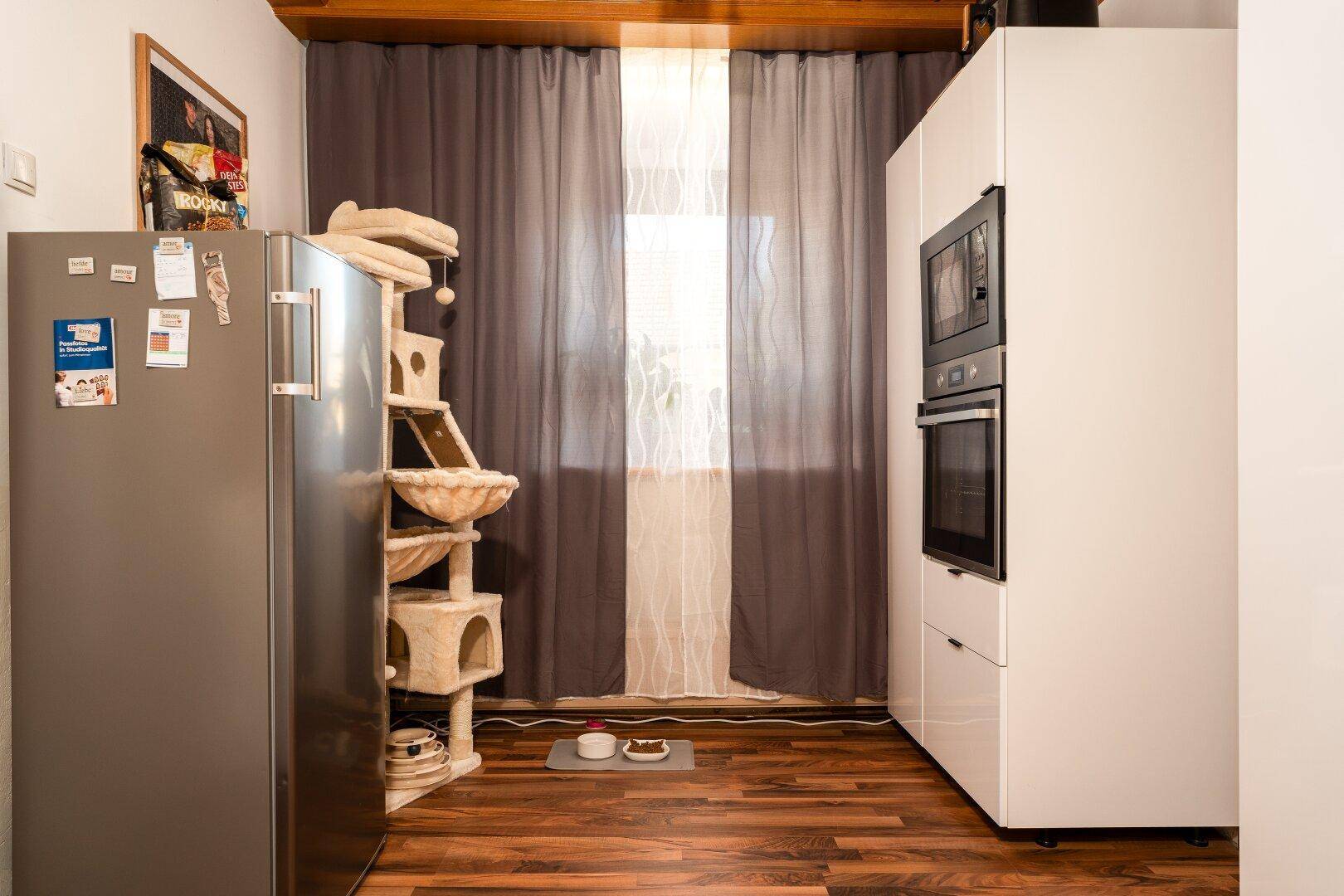 Gepflegtes Einfamilienhaus mit großem Garten, Garage &amp; Ausbaupotenzial in Hauskirchen - Widok 4
