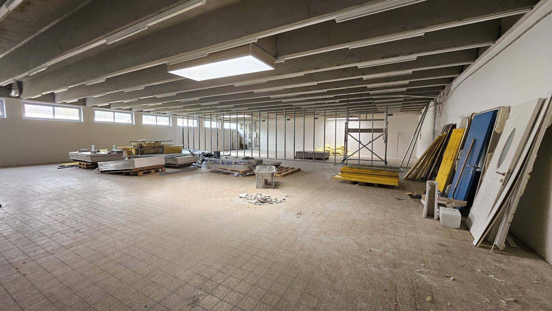 Attraktive 350m² Gewerbefläche in 2103 Langenzersdorf - Wiener Stadtgrenze - Ansicht 5