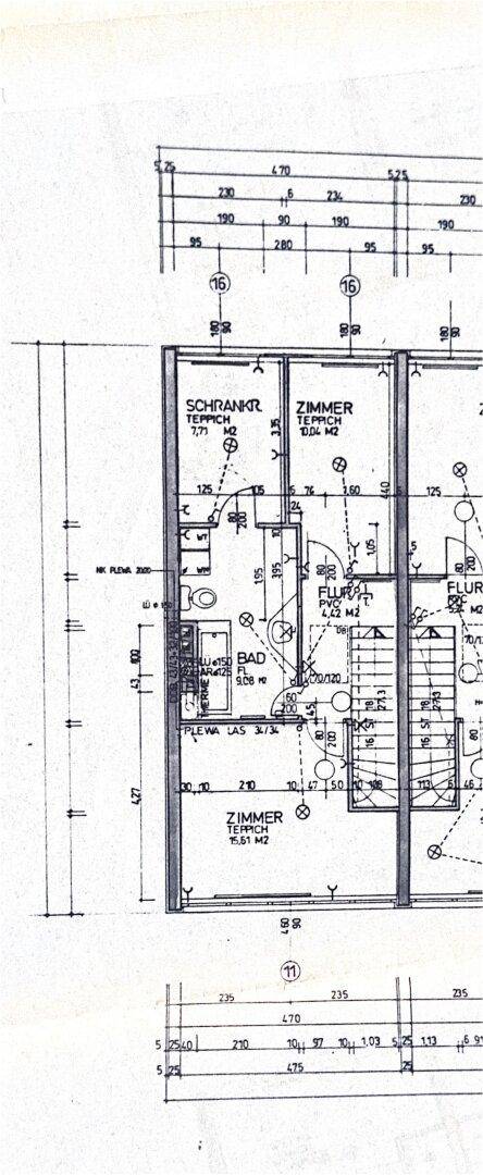 Grundriss zeigt einen Teil einer Wohnung mit Schlafzimmer, Badezimmer und begehbarem Kleiderschrank.