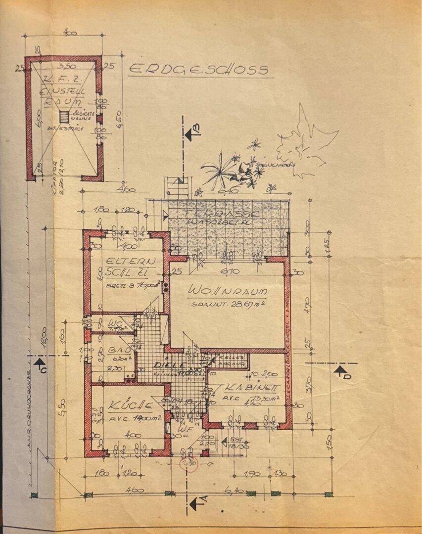 Detaillierter Grundriss des Erdgeschosses mit Wohnraum, Küche, Schlafzimmer und Terrasse.