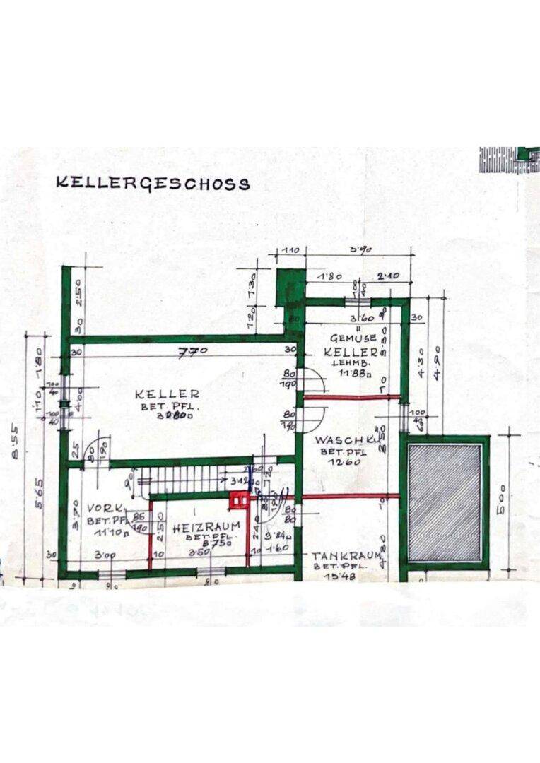 Grundriss des Kellergeschosses mit Heizraum, Waschküche und Abstellräumen, gut geplant.