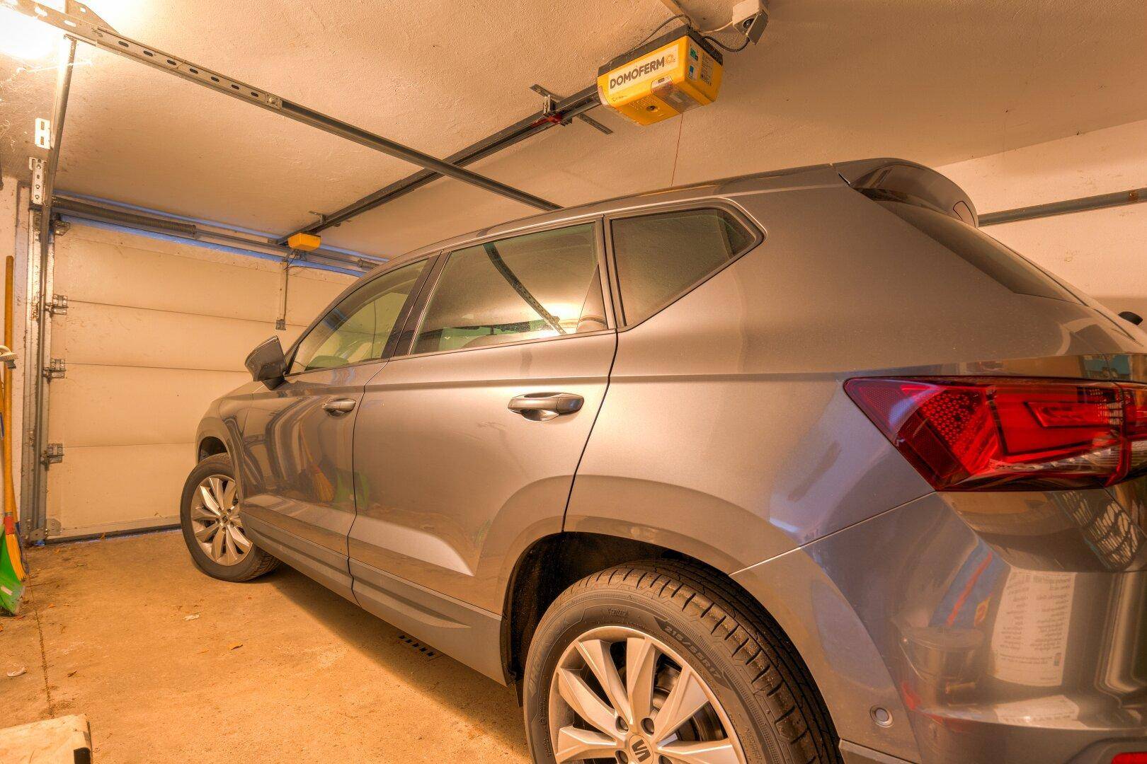 Garage - Zugang über Keller