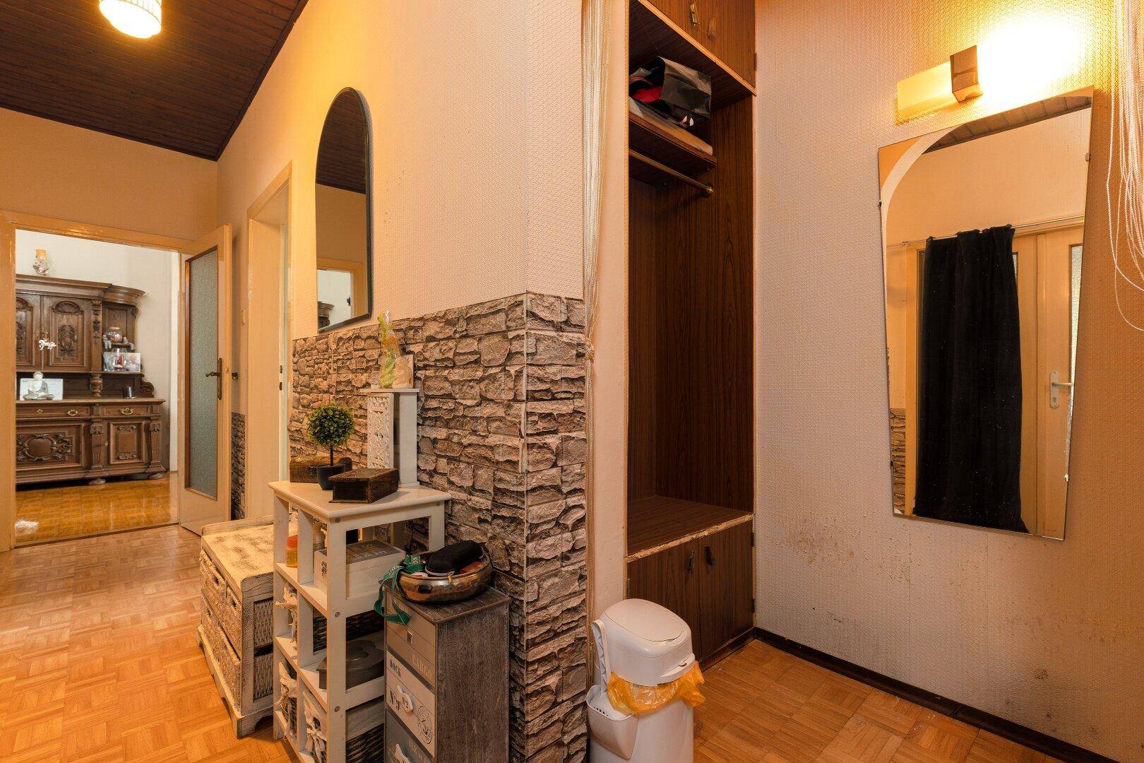 Erdgeschoß - Garderobe