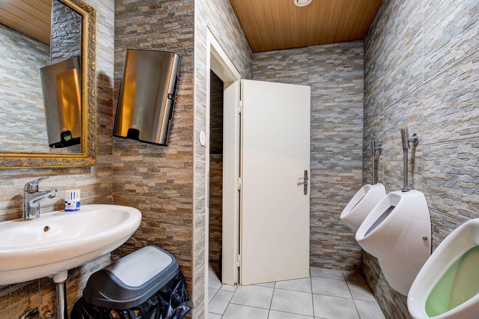 Herren Toiletten