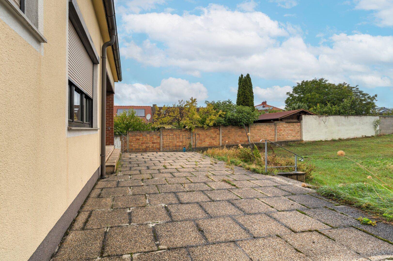 Rückseite / Terrasse