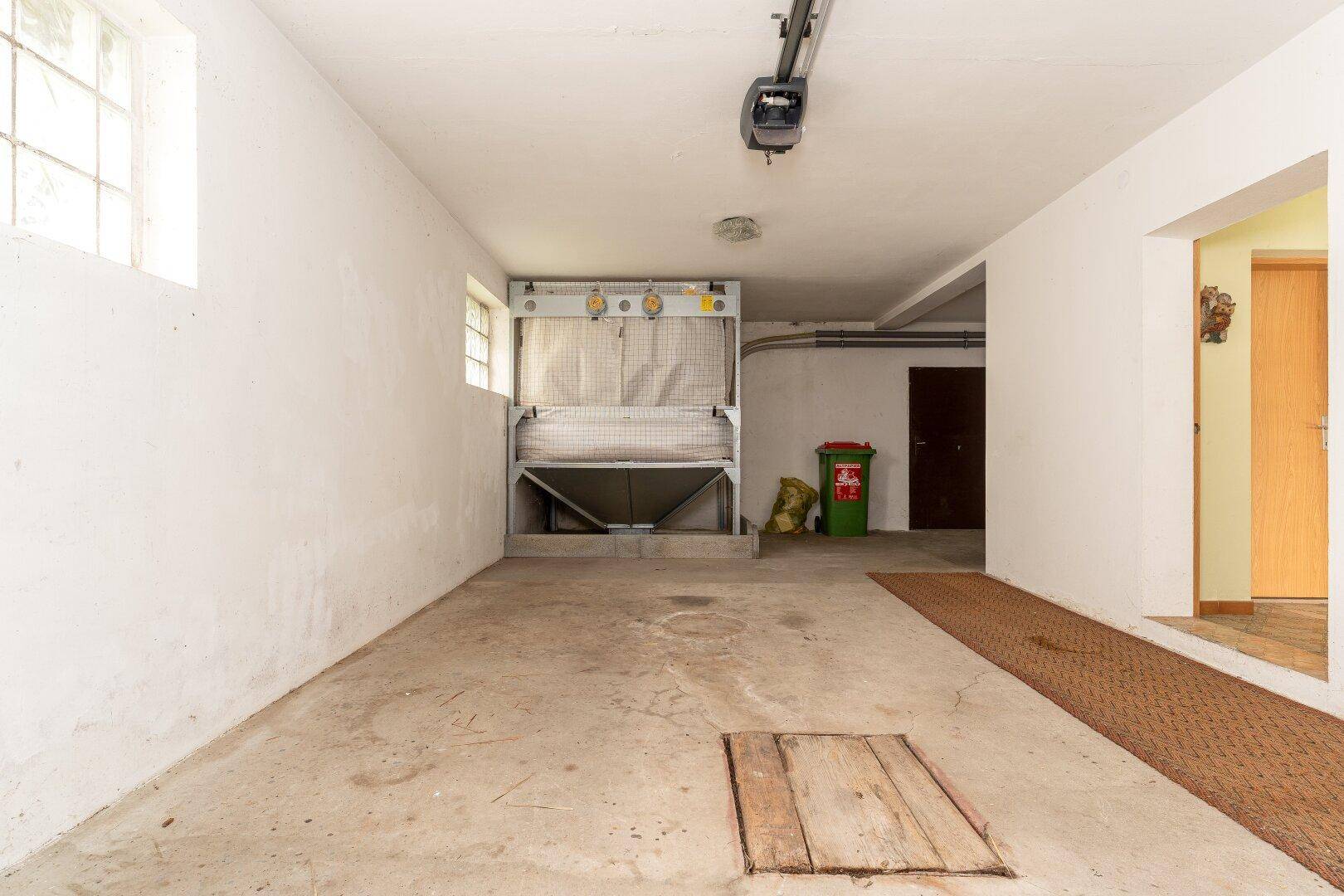 Untergeschoss Garage / Pelletslager