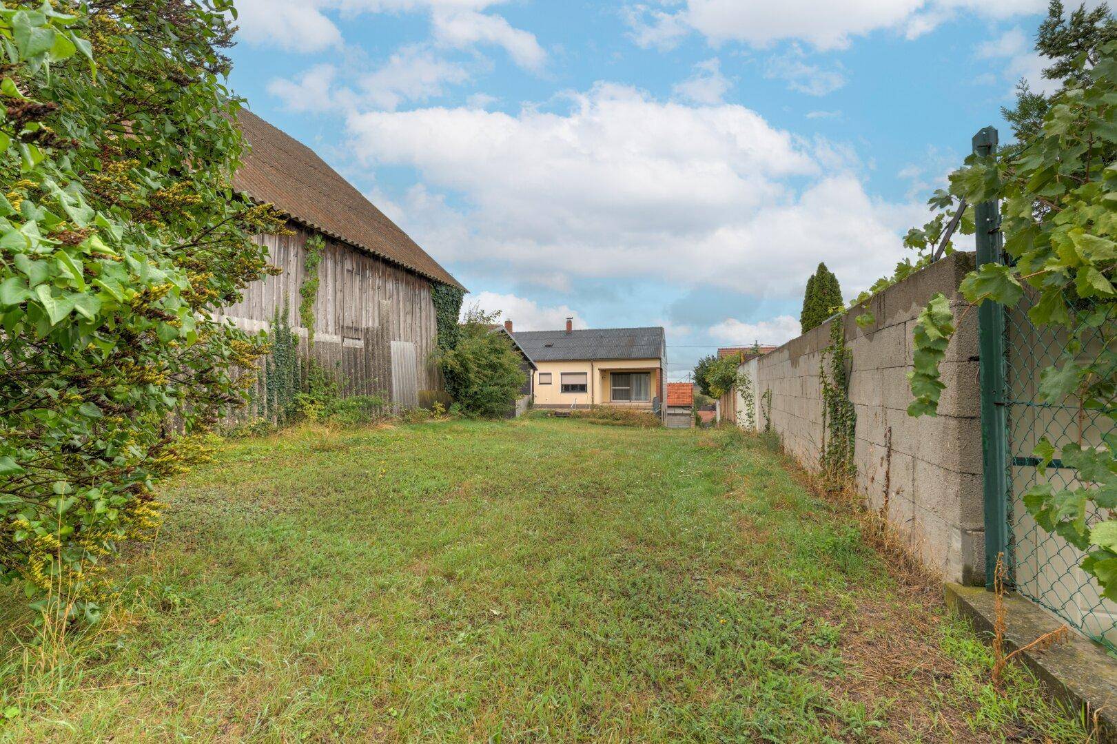 Rückseite / Garten / Schuppen 1+2 Außen