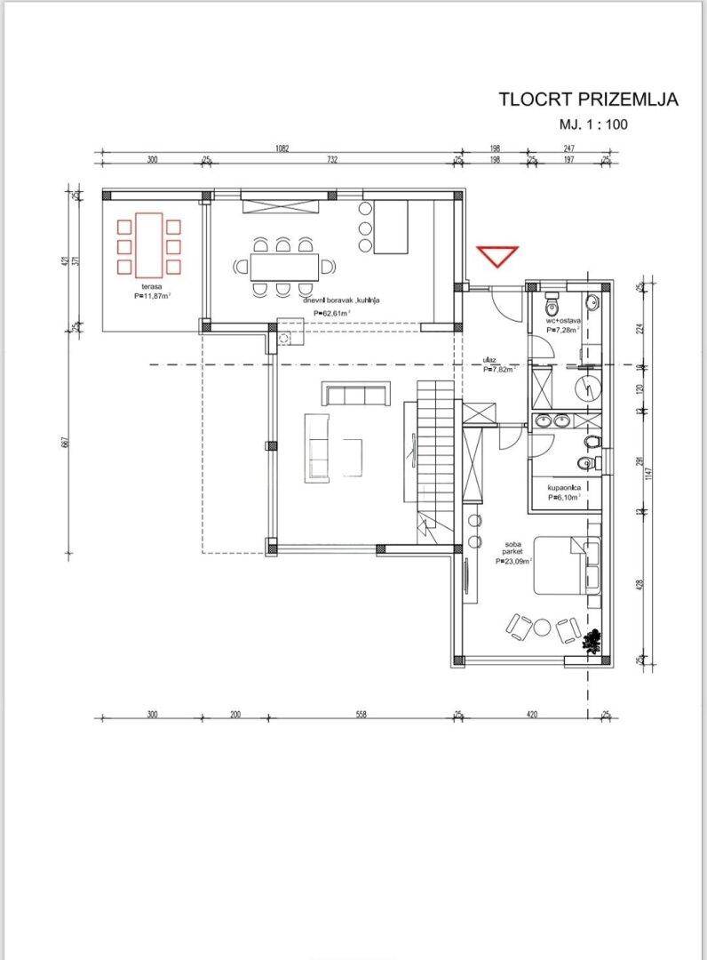 Grundriss des Erdgeschosses mit offenem Wohnbereich, Esszimmer, Schlafzimmer und Terrasse.