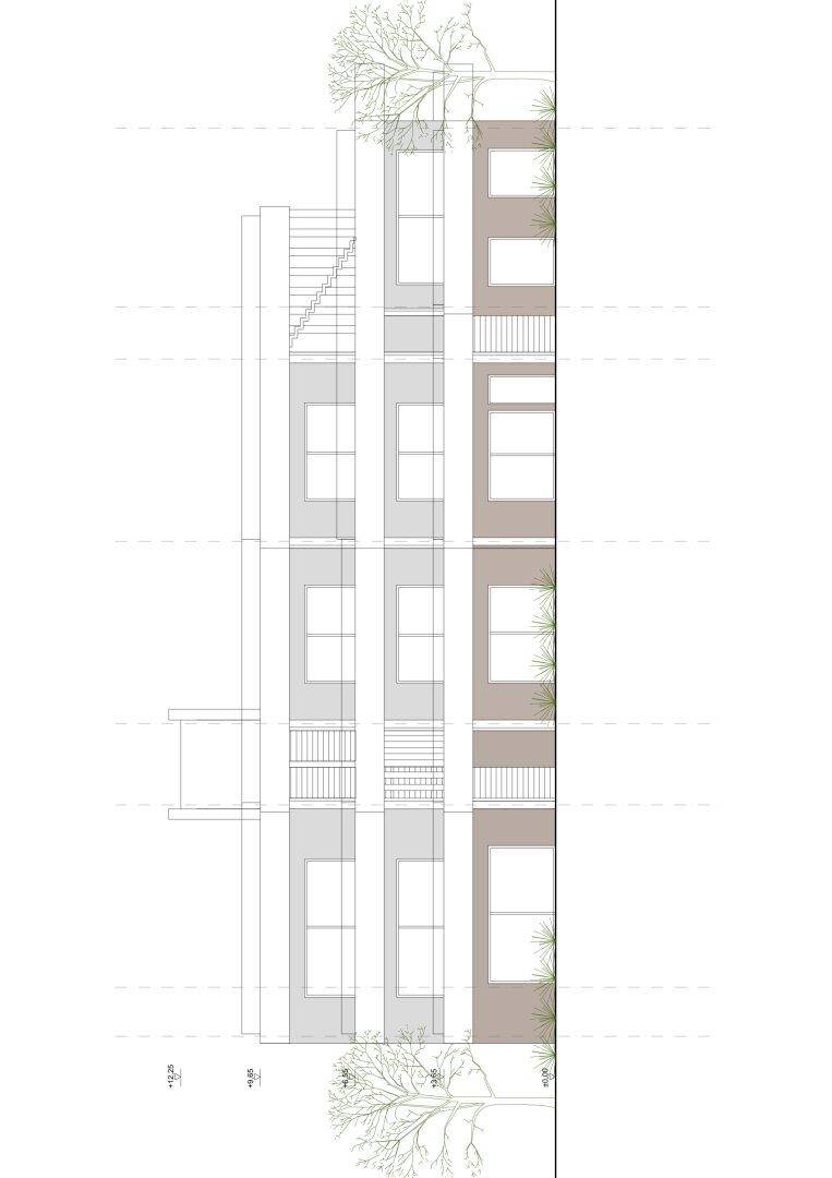 Architektonische Ansichtszeichnung der Gebäudefassade mit Fenstern und Balkonen.
