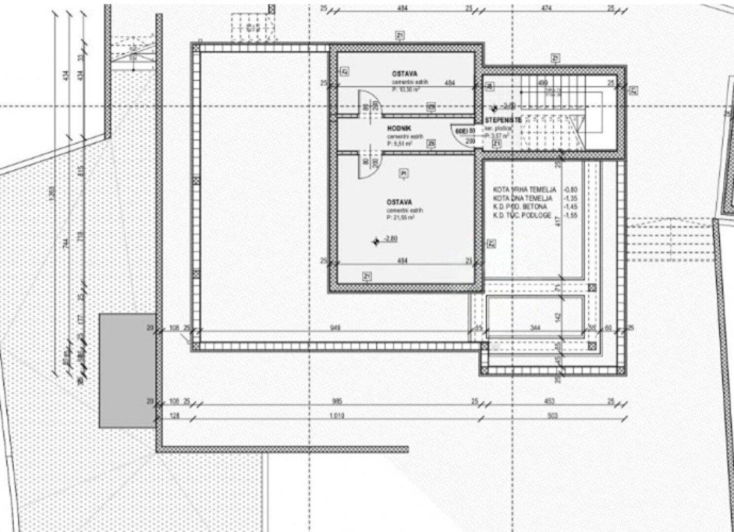 Grundriss des Untergeschosses mit Abstellräumen und Treppenhaus.