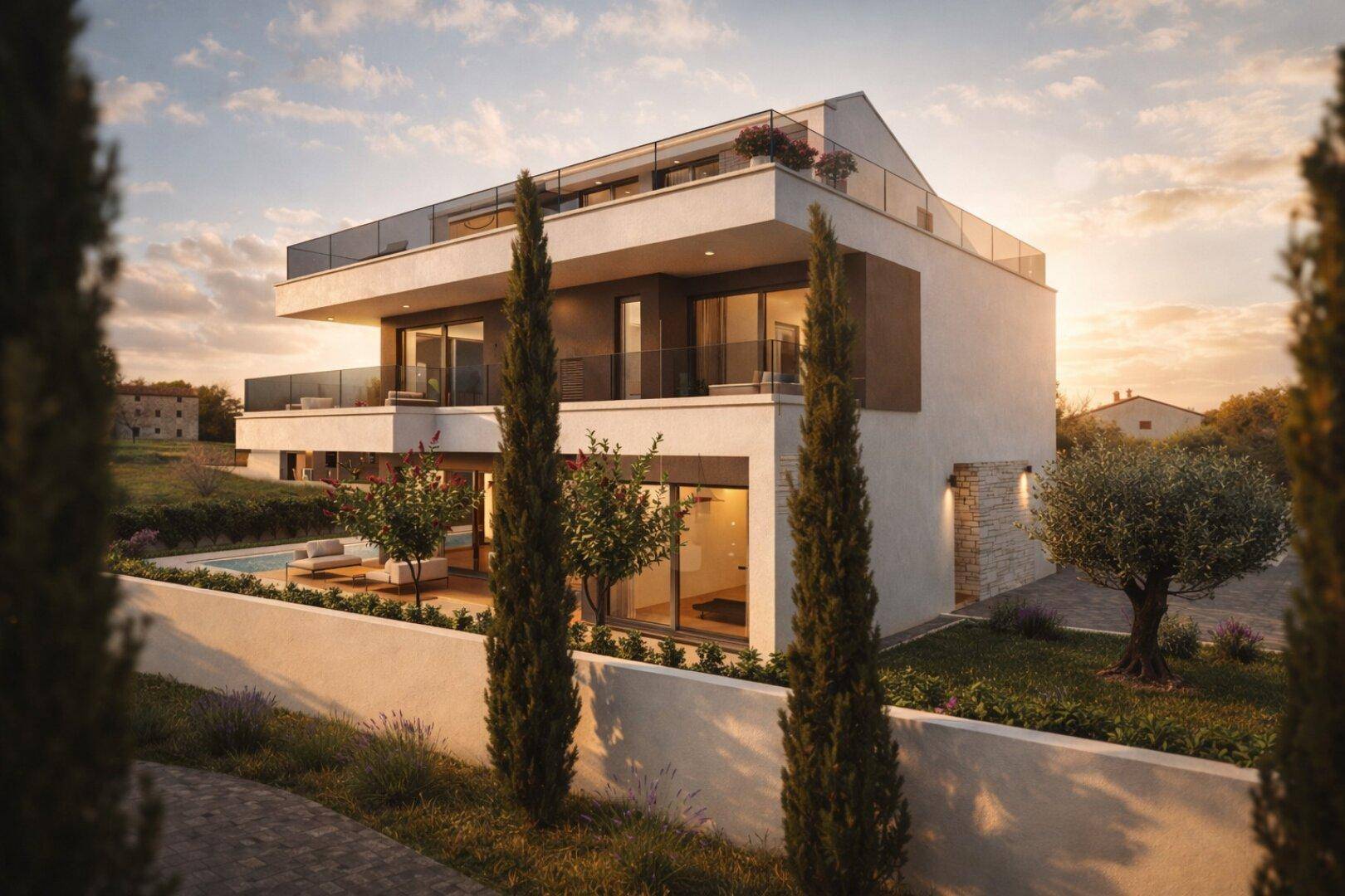 Moderne Villa mit klaren Linien, großen Fenstern und mediterraner Bepflanzung bei Sonnenuntergang.