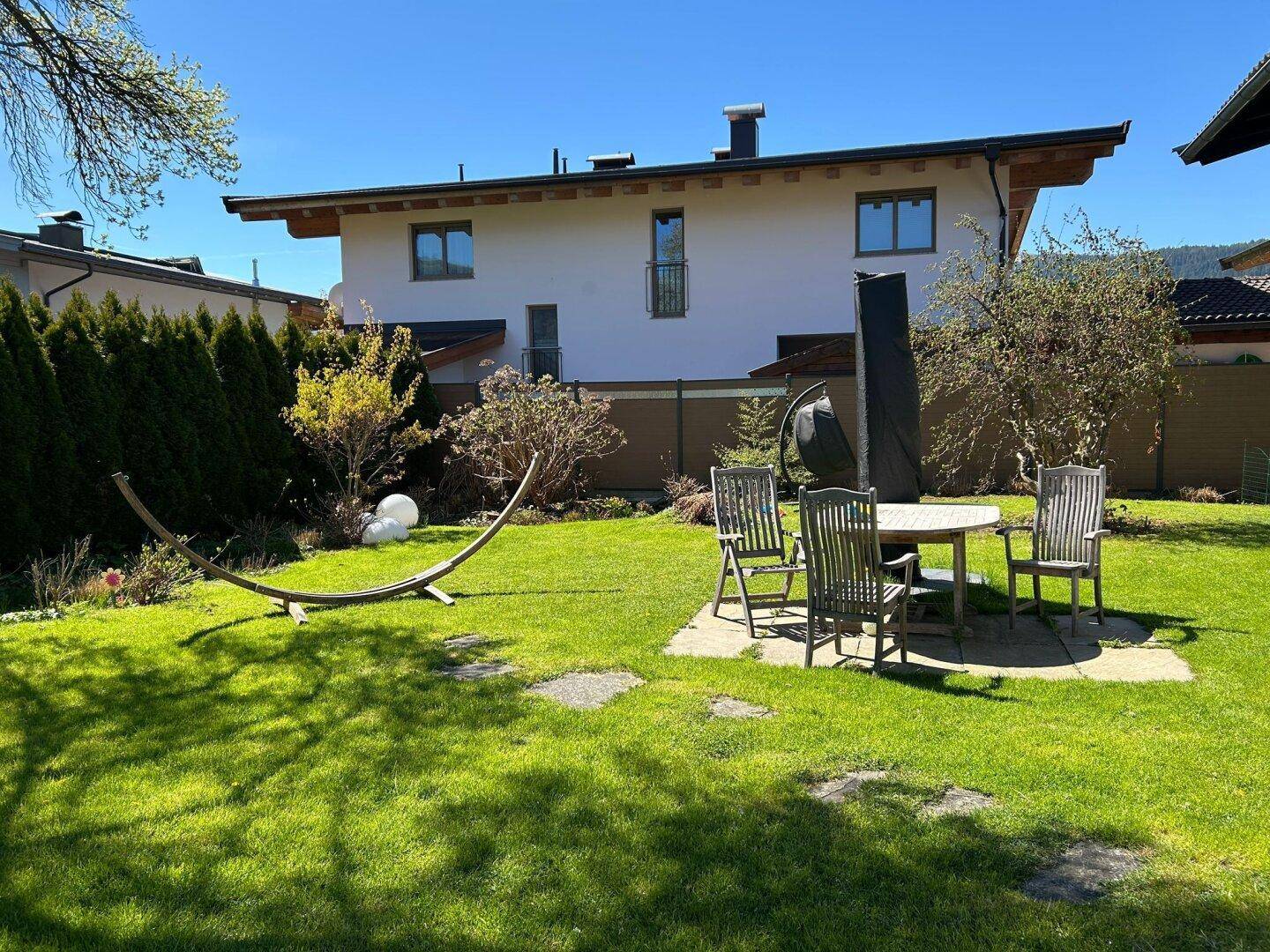 Attraktives Wohnhaus mit zwei Einheiten in ruhiger Lage von Itter – pohled 2