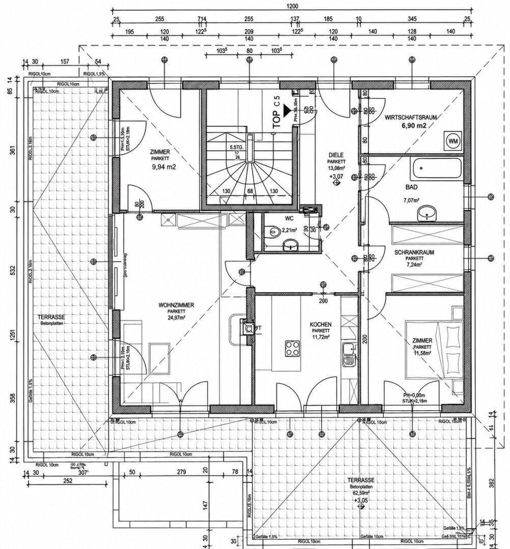 Detaillierter Grundriss einer Wohnung mit Wohnzimmer, Küche, zwei Schlafzimmern und zwei Terrassen.