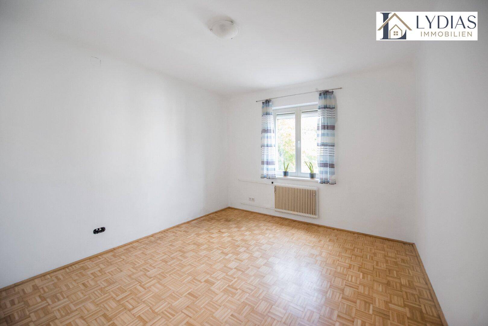 Zimmer 2 (Virtual Staging)