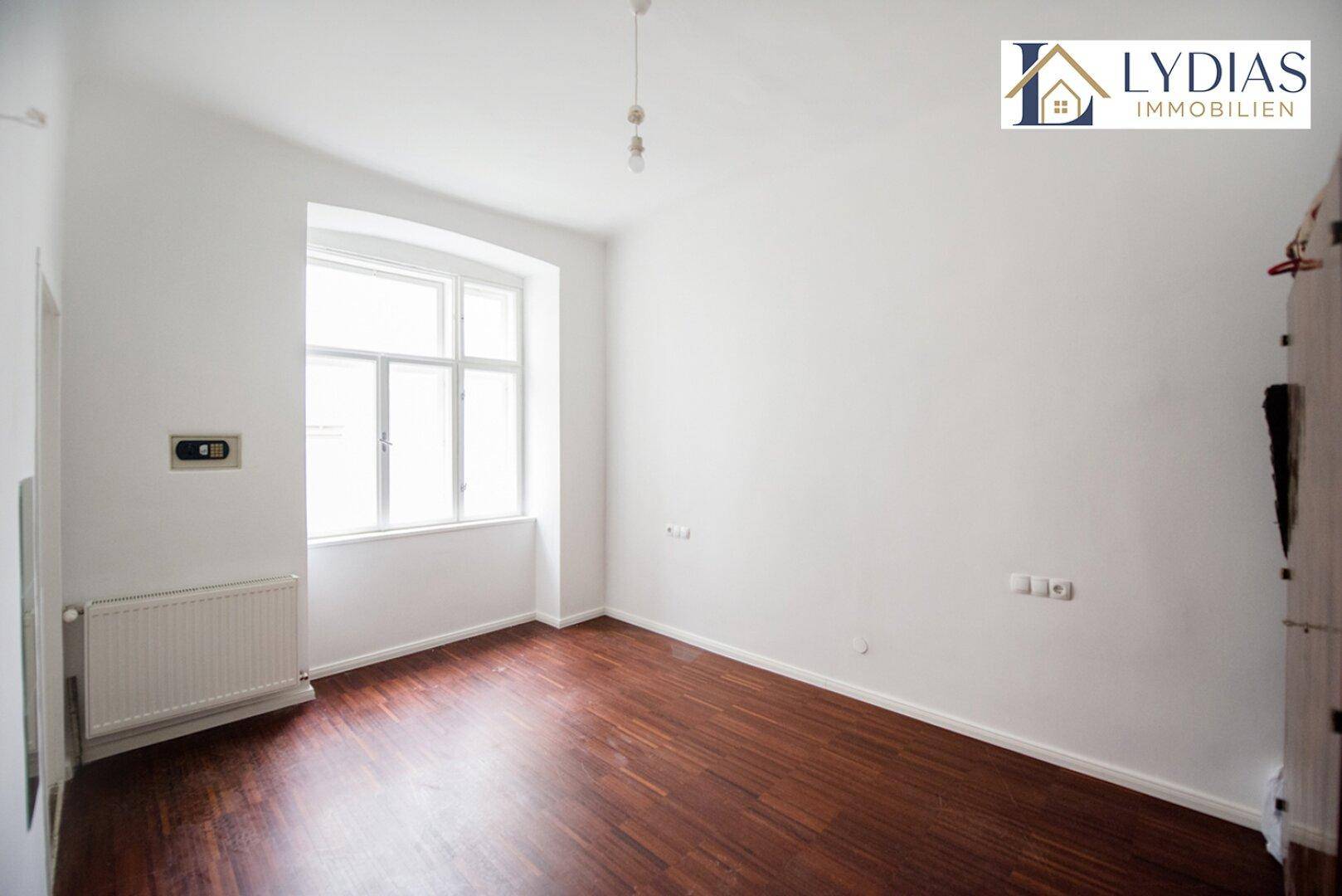 Zimmer 3 (Virtual Staging)