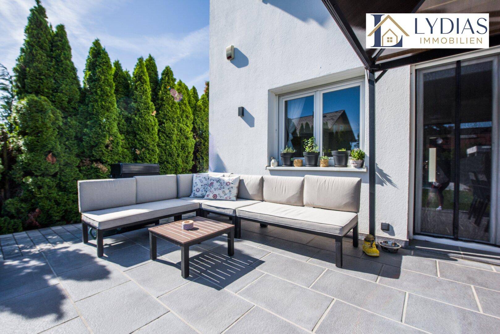 Traumhafte und sehr gepflegte Doppelhaushälfte mit Garten, Pool und vielen Extras – Top-Lage – exklusiver Badeteichzugang nur für Bewohner! - Ansicht 5