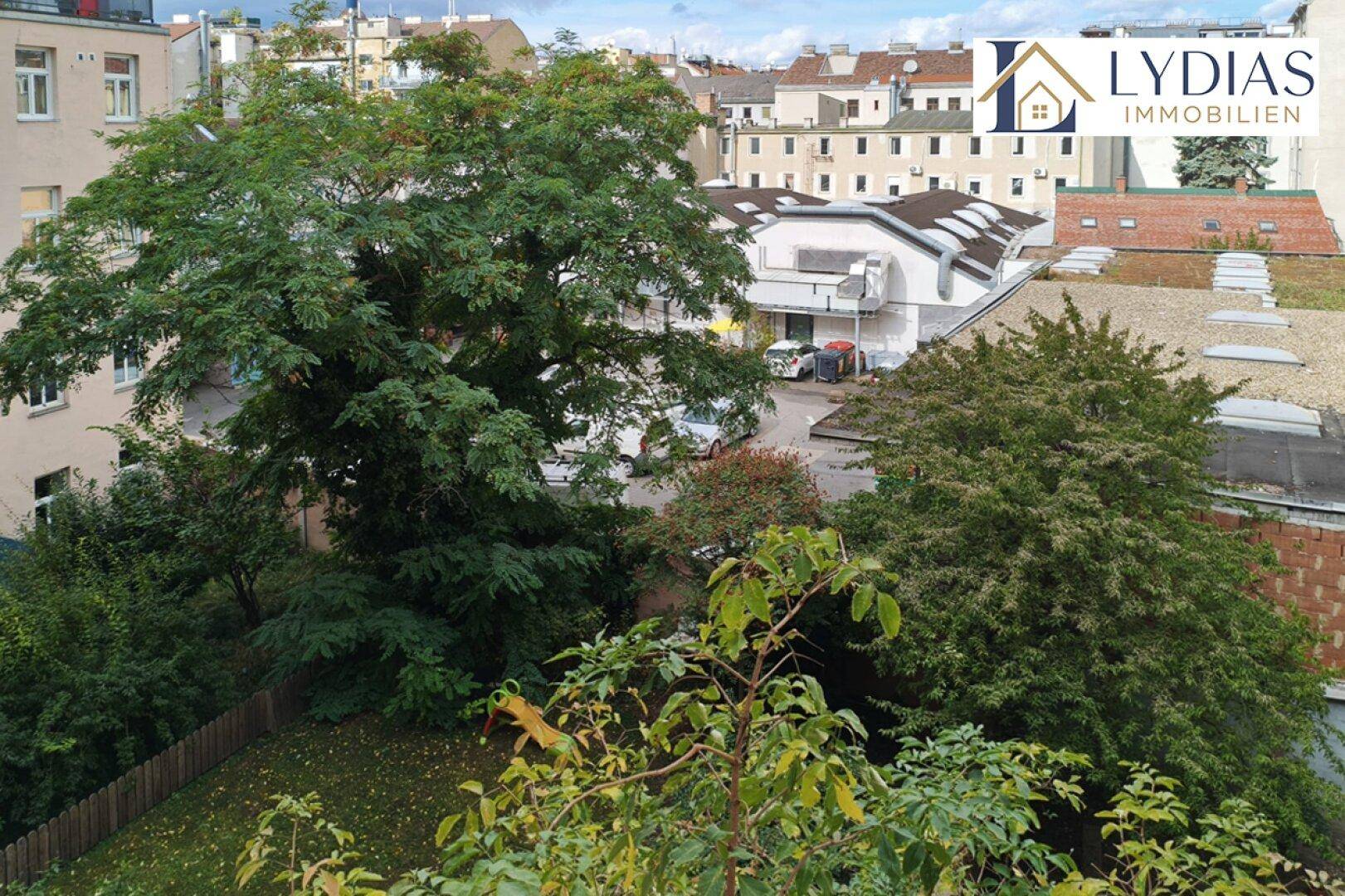 Ausblick Schlafzimmer und Küche