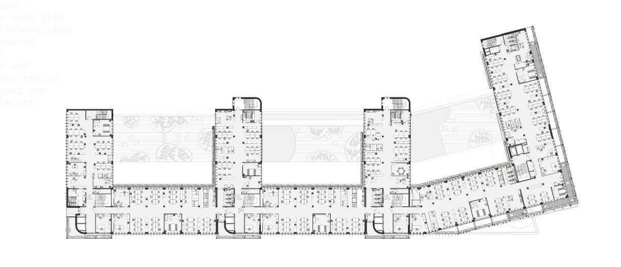 Architektonischer Plan eines weitläufigen Gebäudekomplexes mit zahlreichen Büroräumen, Aufzügen und Innenhöfen.